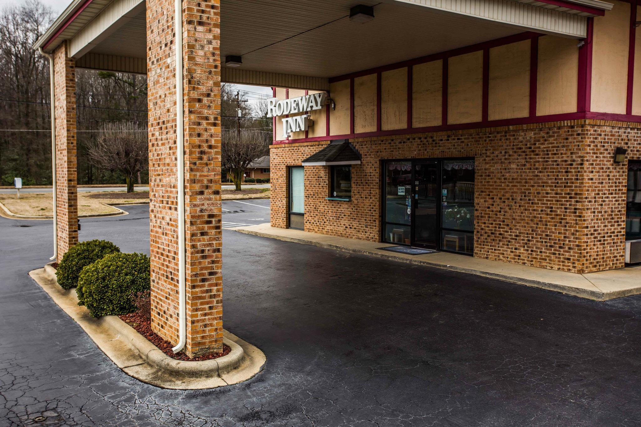 Rodeway Inn University Area Charlotte Exterior foto