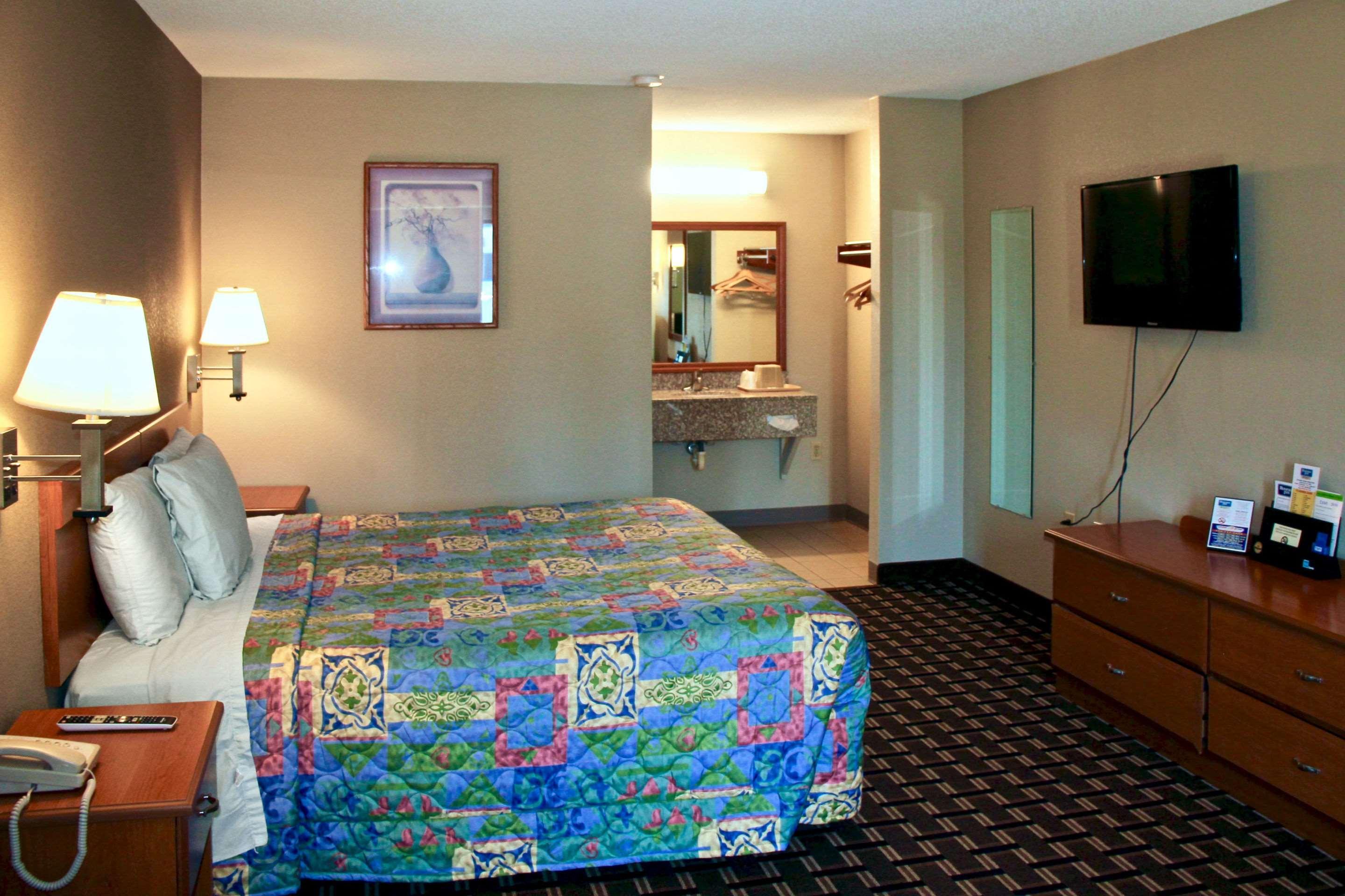 Rodeway Inn University Area Charlotte Exterior foto