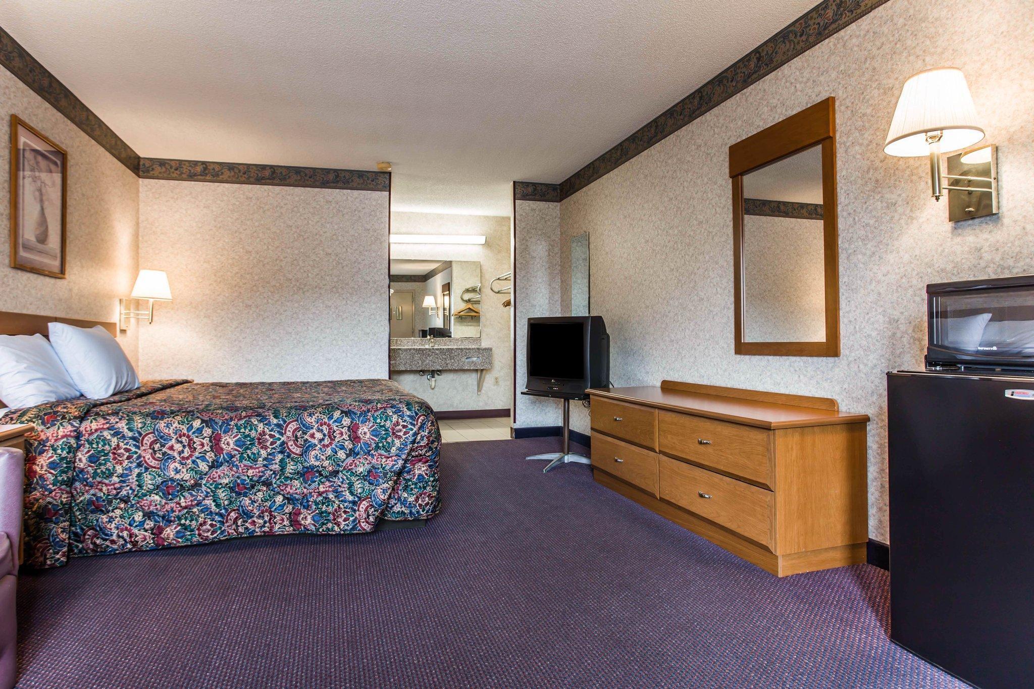 Rodeway Inn University Area Charlotte Exterior foto