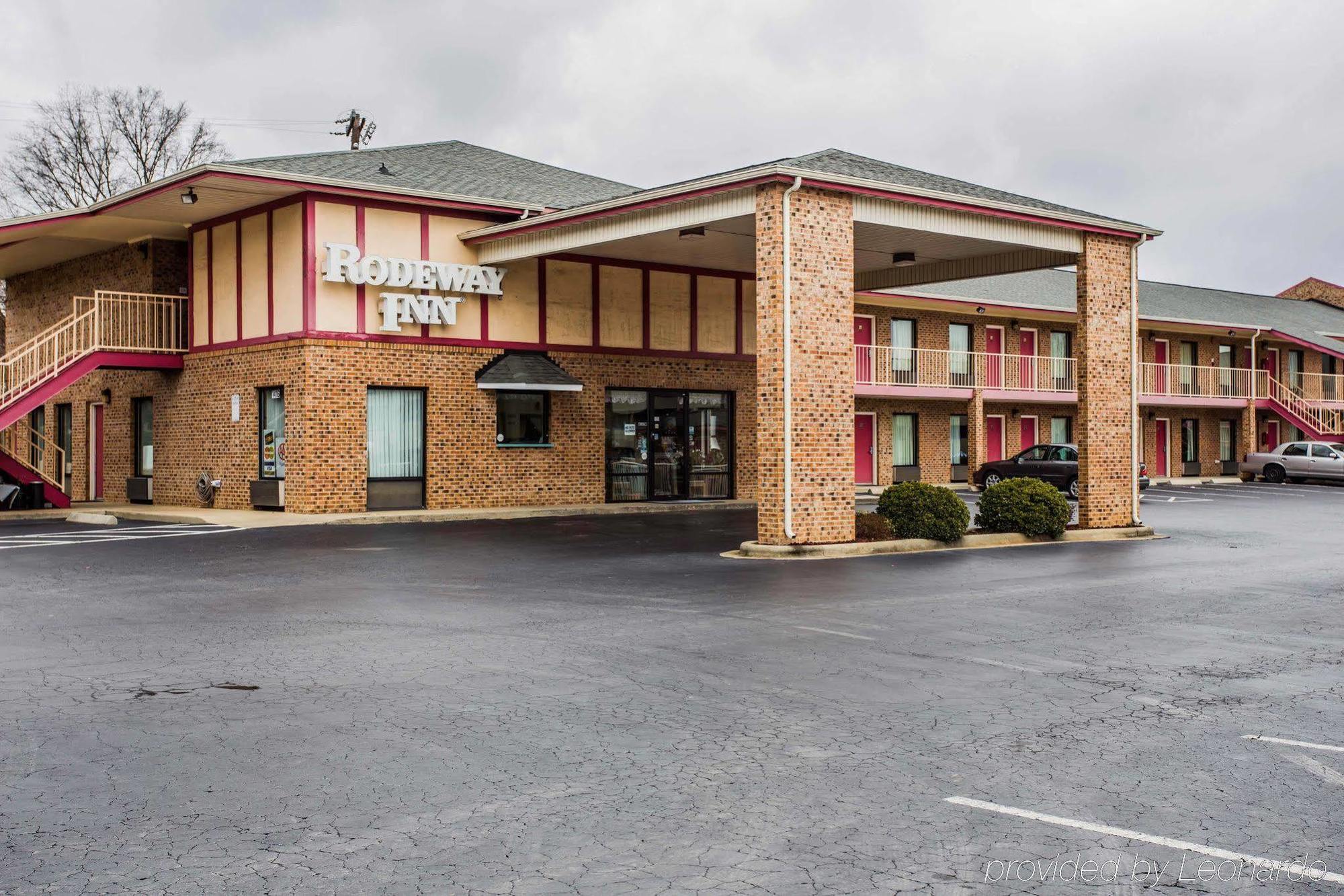 Rodeway Inn University Area Charlotte Exterior foto